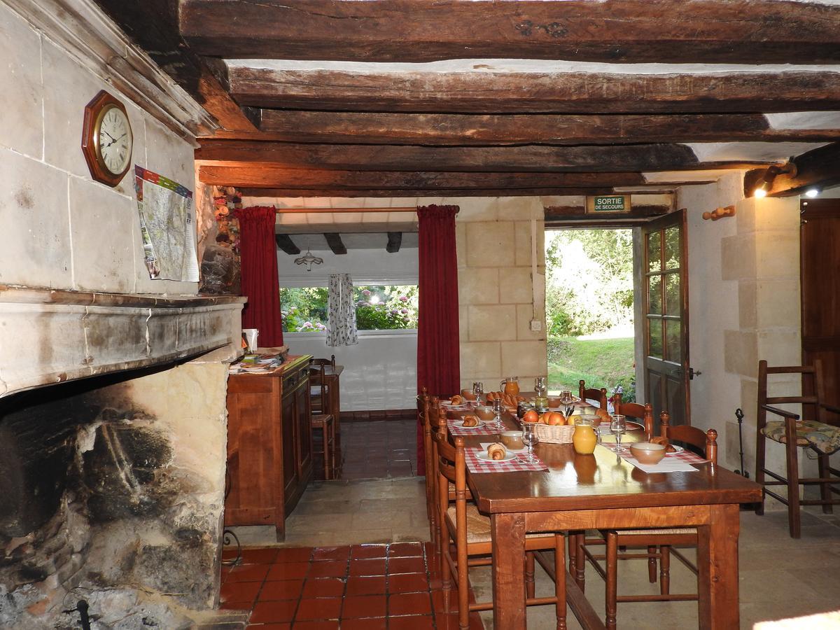 Bed and Breakfast Le Moulin De Saussaye Crouzilles Zewnętrze zdjęcie