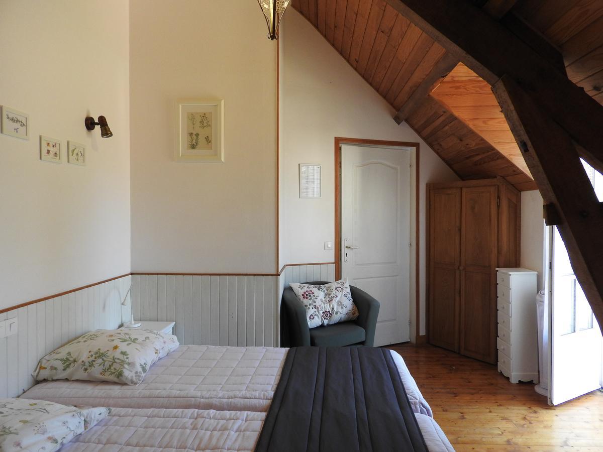 Bed and Breakfast Le Moulin De Saussaye Crouzilles Zewnętrze zdjęcie